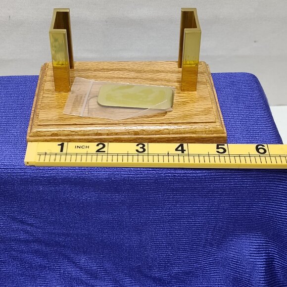 OLEE Oak & Brass Business Card Holder Presentation Stand Brass Name Plate NWOT - Picture 9 of 10